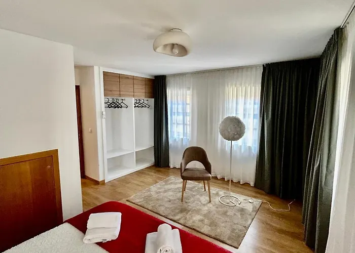 Aquae Flaviae Urban - Charm 아파트 *